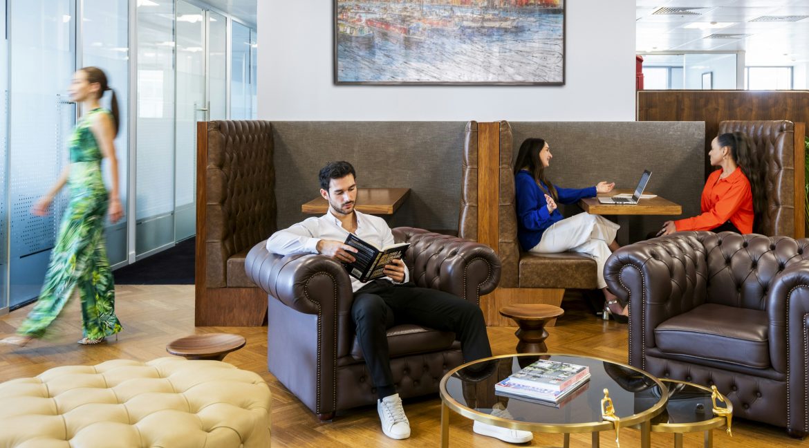 Level 18, 40 Bank Street 2