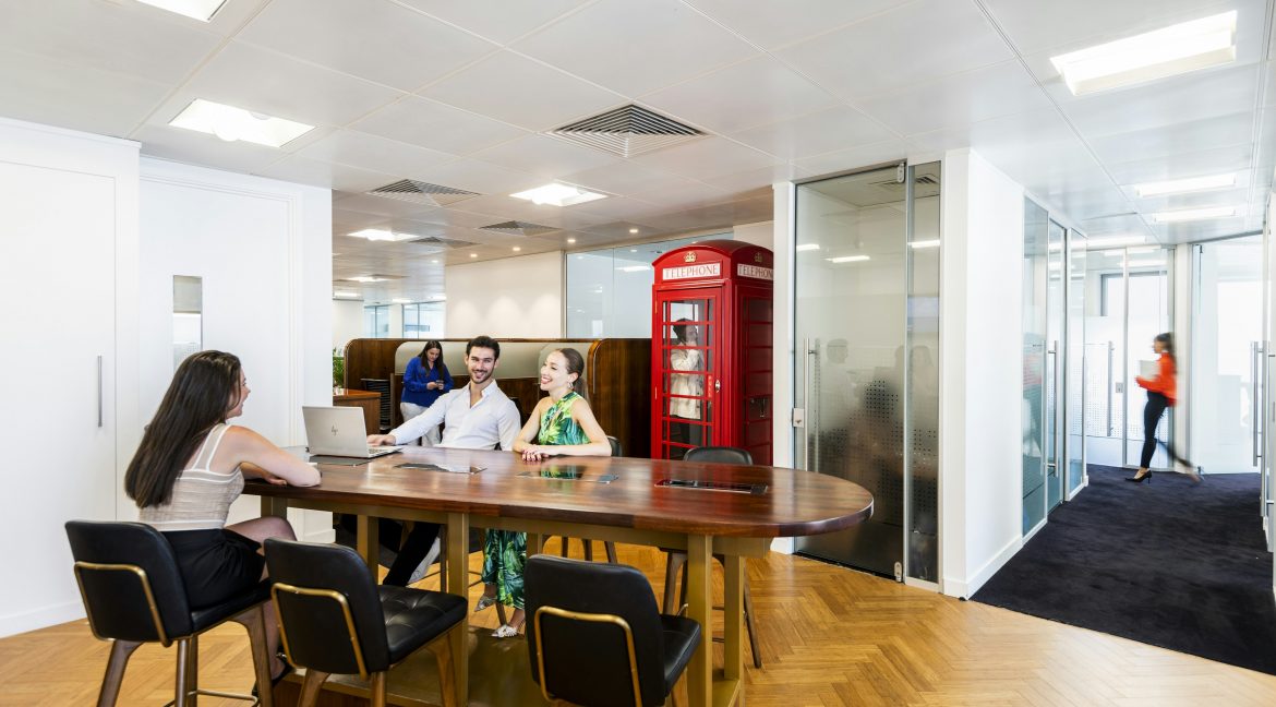 Level 18, 40 Bank Street 6