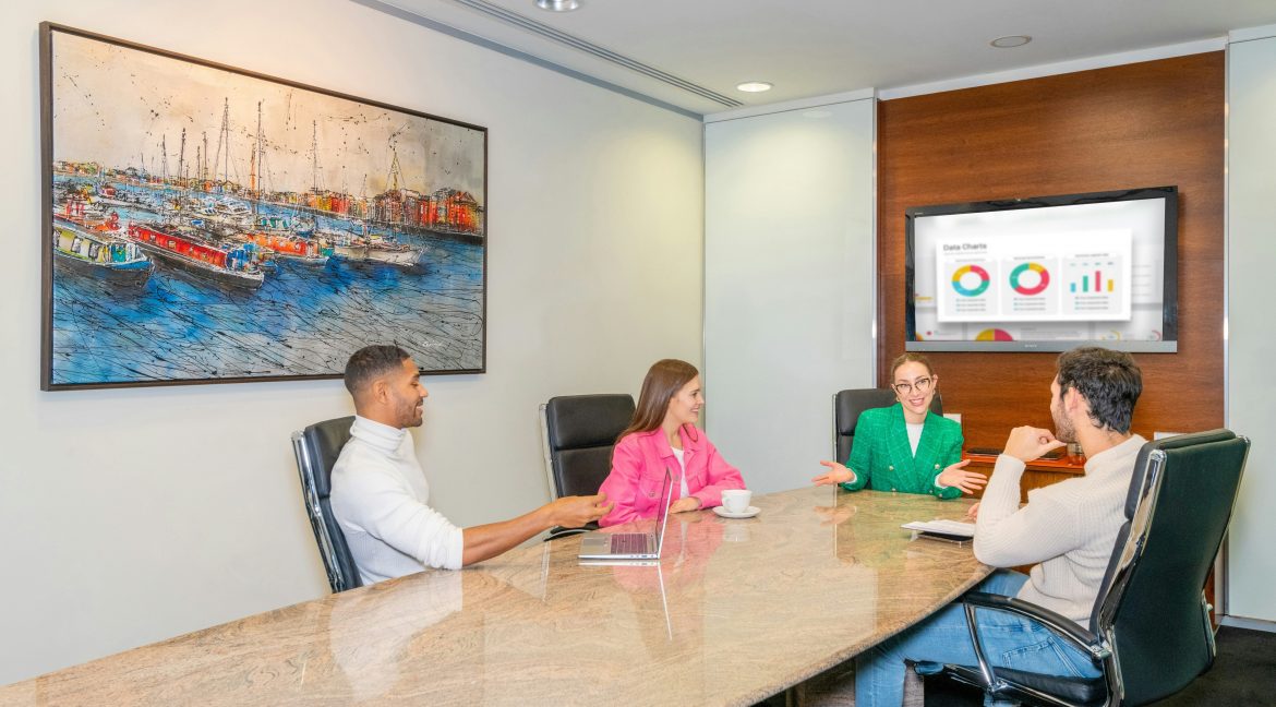 Level 18, 40 Bank Street 8