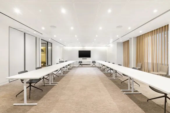 8 St. James Square conference facilities